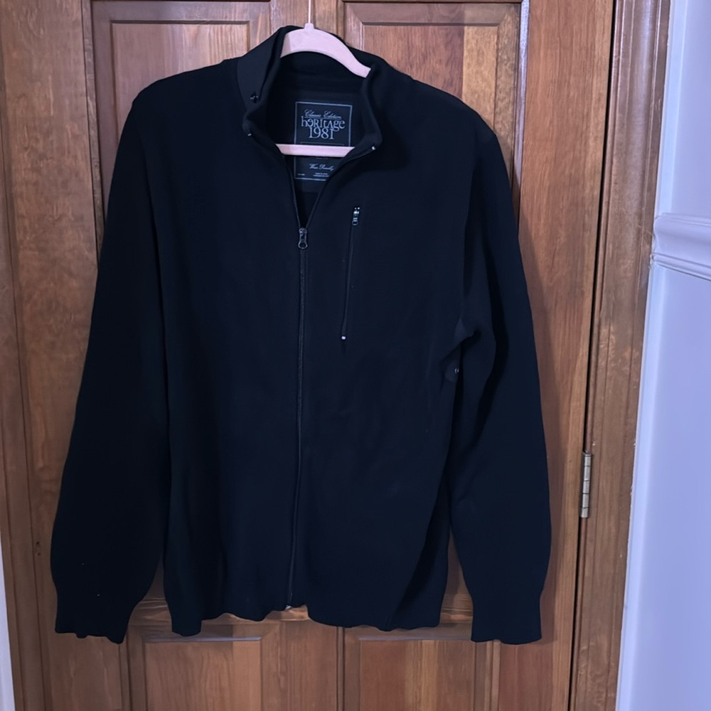 Men’s Luxury zip sweater.